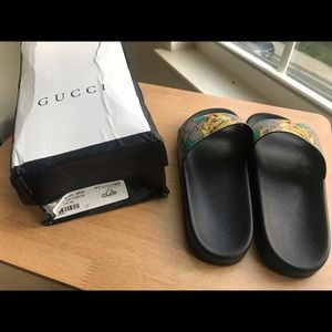 Gucci slides